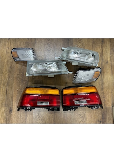Toyota Corolla Ae101 Ön Far + Sinyal + Stop Seti 1993-1998