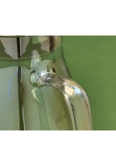 Borosilikat Cam Sürahi, Lüster Boyamalı, Metal Kapaklı, 1.8l Kapasiteli, Dalgalı Konik Form, Ergonomik Kulplu, Şef