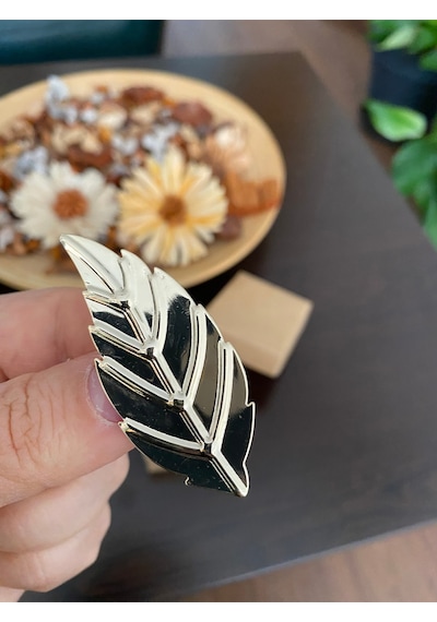 Gül, Lotus, Lale, Çiçek Broşları Yaprak