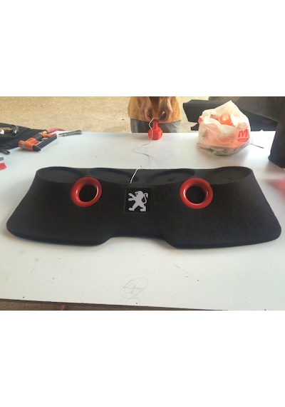 Peugeot 106 Pandizot Polyesterli Kabartmalı 2 Port Işıklı
