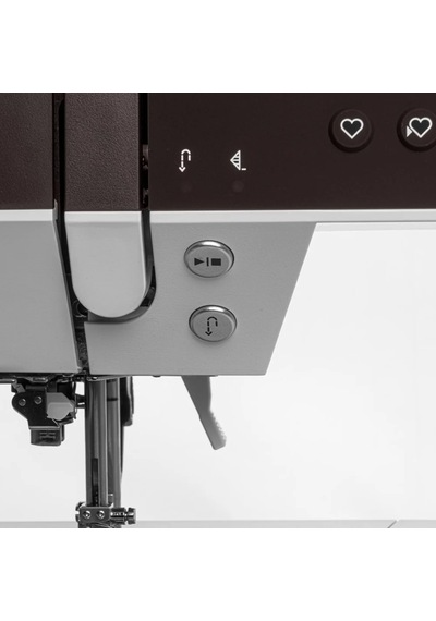 Pfaff Creative Ambition  640