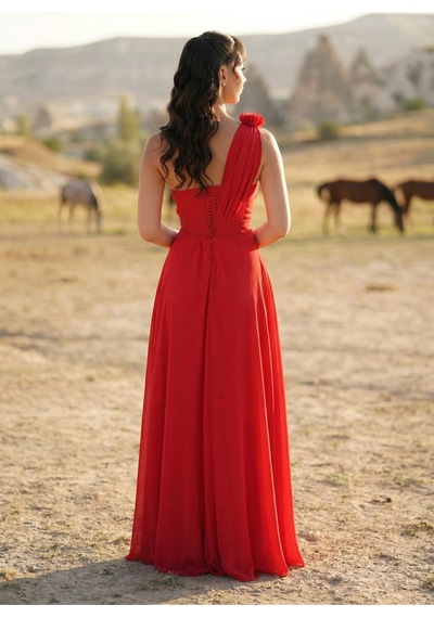 Berissima Bride Kalp Yaka Çiçek Detaylı Şifon Tek Omuz Nikah & Dış Çekim Elbisesi Kırmızı Kırmızı Berissima Bride Kalp Yaka Çiçek Detaylı Şifon Tek Omuz Nikah & Dış Çekim Elbisesi Kırmızı Kırmızı