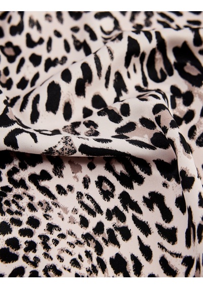 Koton Kontrast Biye Detaylı Leopar Desenli Saten Kare Fular Bandana Kahverengi 7wak50226aa Kahve