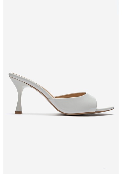 Luvishoes Tıera Beyaz Rugan Kadın İnce Topuklu Terlik