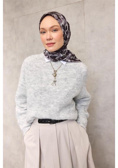 Silk Home Pamuk Polyester Eşarp Siyah Büyük Papatya Desenli Soft Dokulu Kaymaz 90x90 Çok Renkli