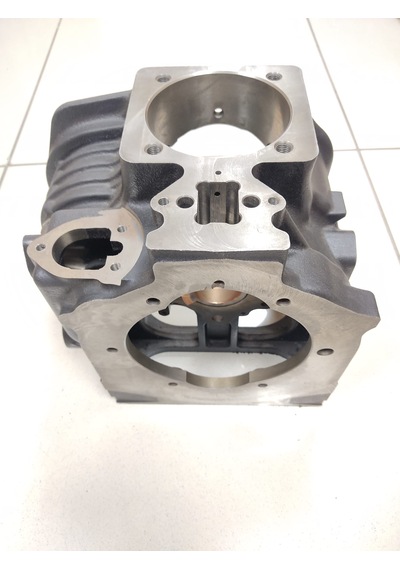 Antor/lombardini Ad820bs 17hp Motor Gövdesi