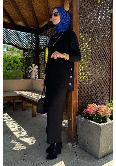 Rabia Şamlı Sezen Triko Takım Siyah Çok Renkli