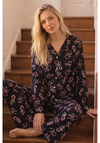Siyah İnci Desenli Termal Kumaşlı Ultra Soft Yumuşak Düğmeli Örme Pijama Takımı 26226122 Siyah Siyah İnci Desenli Termal Kumaşlı Ultra Soft Yumuşak Düğmeli Örme Pijama Takımı 26226122 Siyah