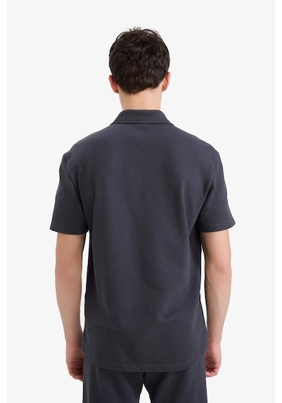 DeFacto Regular Fit Polo Yaka Kısa Kollu Dokulu Tişört E4027AX25SPAR214 DeFacto Regular Fit Polo Yaka Kısa Kollu Dokulu Tişört E4027AX25SPAR214