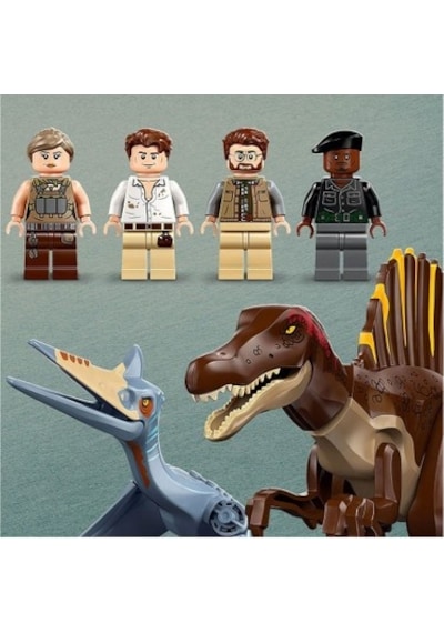 Dinozor Temalı Hava Görevi Oyuncak Seti İle Eğlence