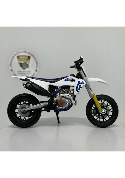 Husqvarna Fs 450 1:18 Diecast Model Motosiklet Detaylı Metal Maketna