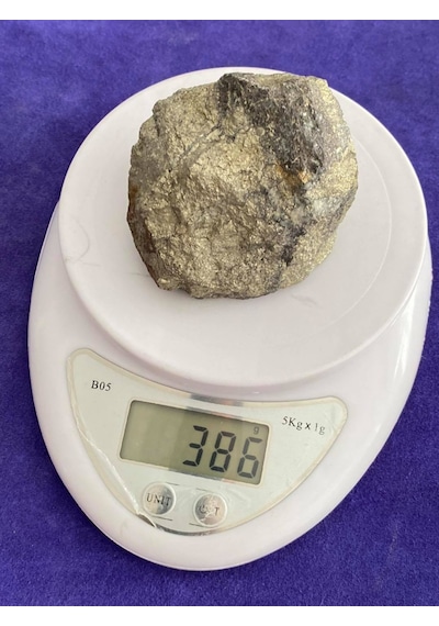 Doğal Kuvars Magmatik Taş 386 Gram