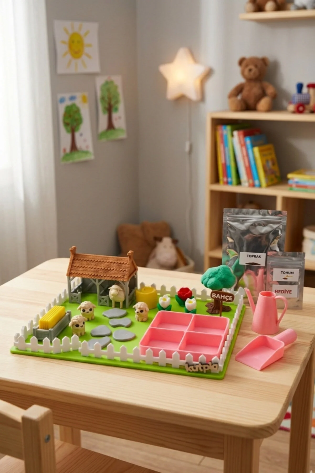 Kutpia Mini Bahçe Çocuk Oyun Ve Eğitim Seti 25x19cm - Sevimli Koyunlar Pembe