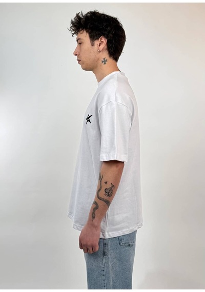 Zaee Star Nakışlı Oversize Tişört Beyaz