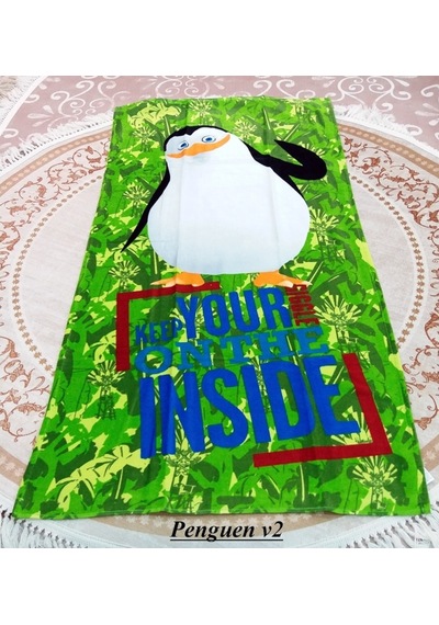 Madagascar Lisanslı Çocuk Plaj Havlusu-Penguen V2