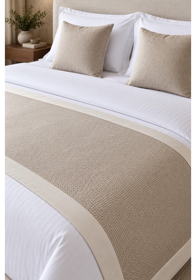Varol 70x250 Yatak Şalı Runner Ve 2 Adet 45x45 Kırlent Seti Otel Konsept Lüx Dekoratif Set Krem
