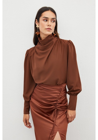 Sateen Drape Detaylı Bluz - Kahve