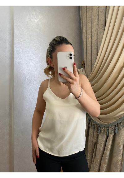 İlayla Saten Askılı Bluz Krem