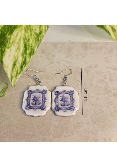 El Yapımı Polimer Kil Küpe - Paslanmaz Çelik Aparatlı Mavi Çini / Seramik Motifli Kare Sallantılı Küpe Blue Tile Mavi - Beyaz El Yapımı Polimer Kil Küpe - Paslanmaz Çelik Aparatlı Mavi Çini / Seramik Motifli Kare Sallantılı Küpe Blue Tile Mavi - Beyaz
