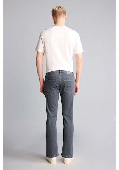Defacto Sergio Regular Fıt Normal Bel Boru Paça Düz Paça Jean Pantolon E7266ax26smnm55 Gri-nm55 Defacto Sergio Regular Fıt Normal Bel Boru Paça Düz Paça Jean Pantolon E7266ax26smnm55 Gri-nm55