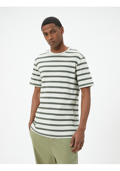 Koton Basic Tişört Slim Fit Çizgili Bisiklet Yaka Kısa Kollu Haki Çizgili 4sam10843hk Haki