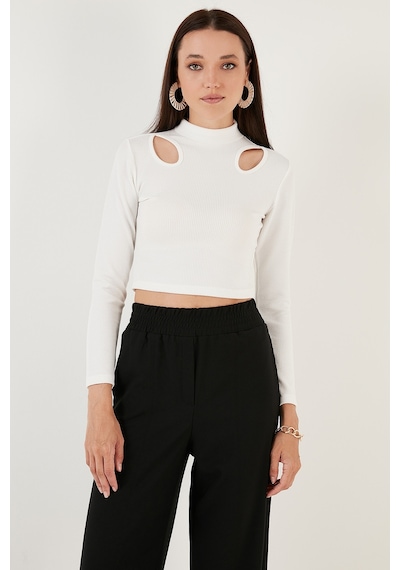 Lela Esnek Slim Fit Cut Out Pencereli Dik Yaka Crop Bayan Bluz 5865348 Beyaz Lela Esnek Slim Fit Cut Out Pencereli Dik Yaka Crop Bayan Bluz 5865348 Beyaz