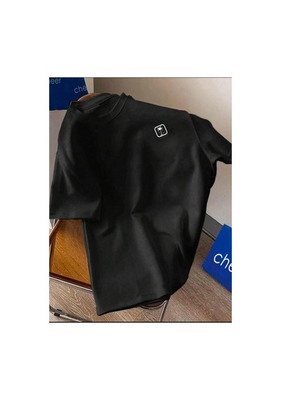 Medinenur Göğüs Baskılı Basic T-shirt Siyah