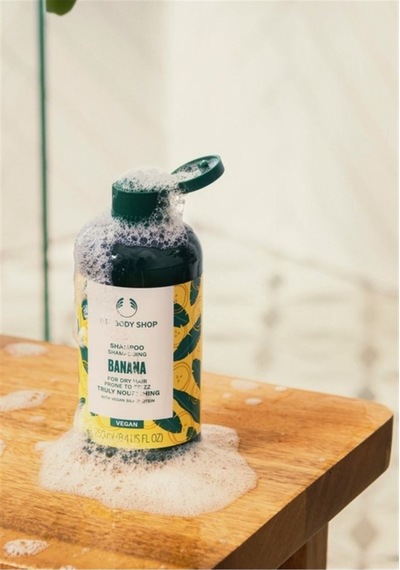 The Body Shop Banana Besleyici Şampuan 250 Ml Tüm Saç Tipleri