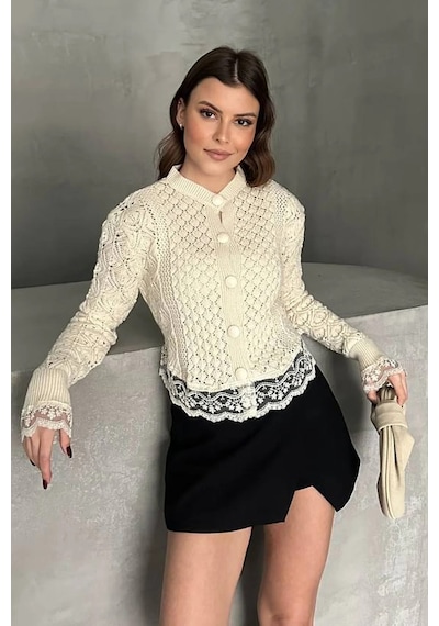 Belin Boutique Dantel Detaylı Hırka Standart