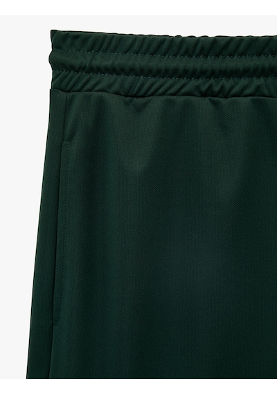 Koton Beli Bağcıklı Cepli Bermuda Spor Şort Yeşil 6sam40118nk