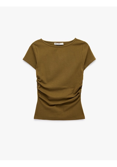Koton Pamuklu Slim Fit Kayık Yaka Kısa Kollu Drapeli Tişört Yeşil 7wal10350ık Koton Pamuklu Slim Fit Kayık Yaka Kısa Kollu Drapeli Tişört Yeşil 7wal10350ık