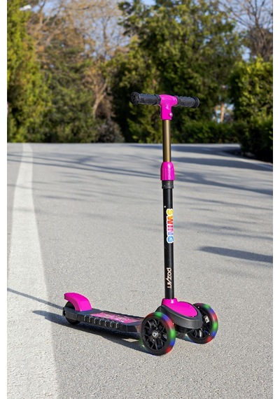 Scooter Yeni Swing 3tekerli Led Işıklı 40kğ Kapasiteli 3+yaş Uygun Pembe