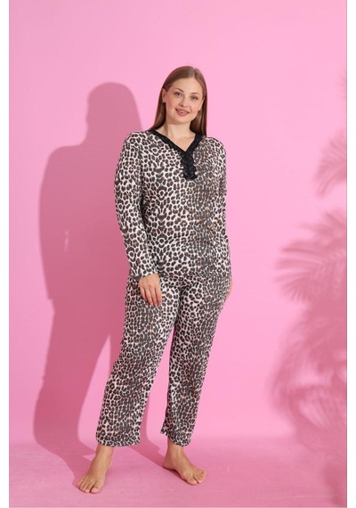 Eyfuze Kadın Büyük Beden Desenli Yakası Düğmeli Uzun Kollu Bambu Pijama Takımı Kahverengi Eyfuze Kadın Büyük Beden Desenli Yakası Düğmeli Uzun Kollu Bambu Pijama Takımı Kahverengi
