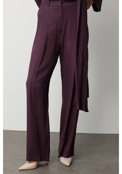 Mizalle Pilise Detaylı Bordo Saten Dökümlü Pantolon Bordo