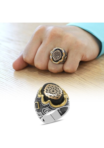 Tesbihane Siyah Kehribar Üzeri Anadolu Motifli Yanları Gravür İşlemeli 925 Ayar Gümüş Erkek Yüzük Tesbihane Siyah Kehribar Üzeri Anadolu Motifli Yanları Gravür İşlemeli 925 Ayar Gümüş Erkek Yüzük