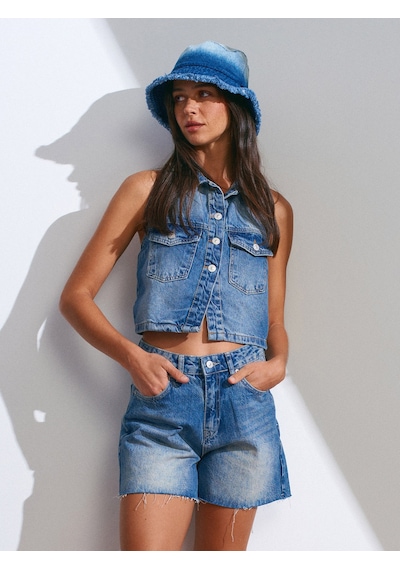 Dilvin Paçası Kesik Denim Şort Tint
