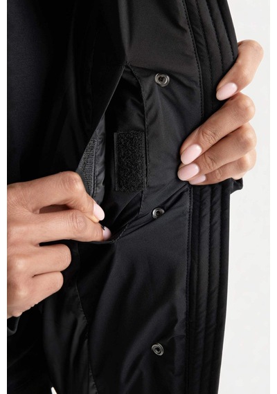 Defacto Su İtici Regular Fit Dik Yaka Reglan Kol Kışlık Şişme Mont A1550AX24WN Siyah Defacto Su İtici Regular Fit Dik Yaka Reglan Kol Kışlık Şişme Mont A1550AX24WN Siyah