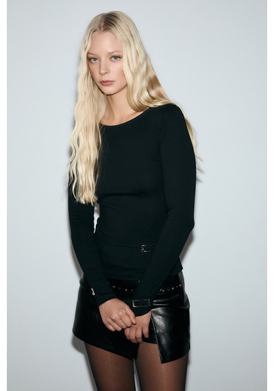 ETHIQUET BUBI I Kadın Yumuşak Ve Esnek Kumaşlı Toka Detaylı Slim Fit Siyah Bluz
