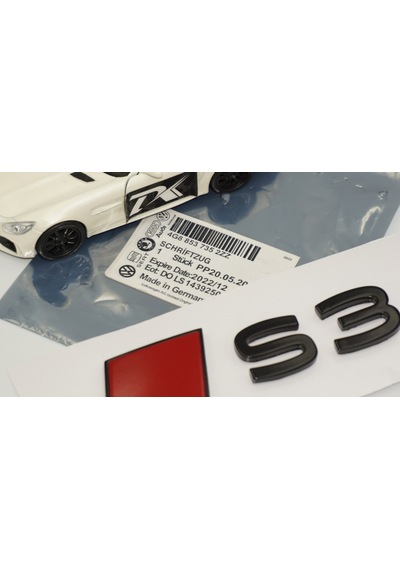 Dk Tuning S3 2025+ Bagaj Siyah Kırmızı Yazı Logo Arma Audi İle Uyumlu Bagaj Arma