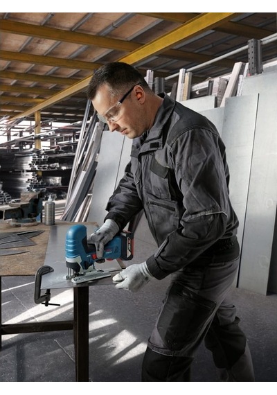 Bosch Professional GST 185-Li 4.0 Ah Tek Akülü Dekupaj Testere Makinesi