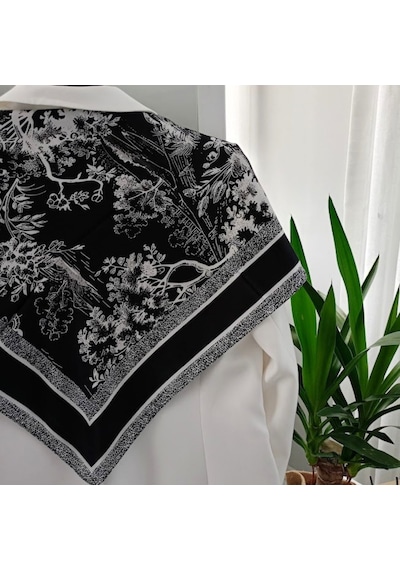 Lente Aksesuar Kadın Premium Desenli Boyun Çanta Ve Saç Fuları 70x70 Cm Siyah Beyaz Ağaç