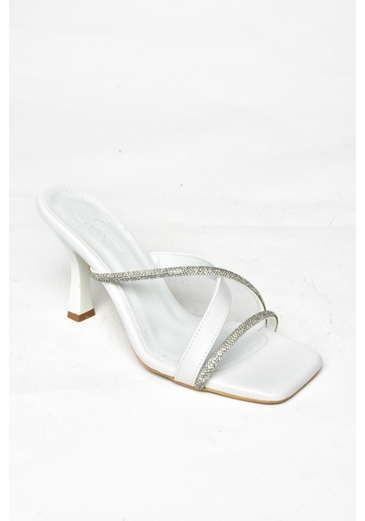 Fox Shoes S590333109 Beyaz Taşlı Topuklu Kadın Terlik Beyaz