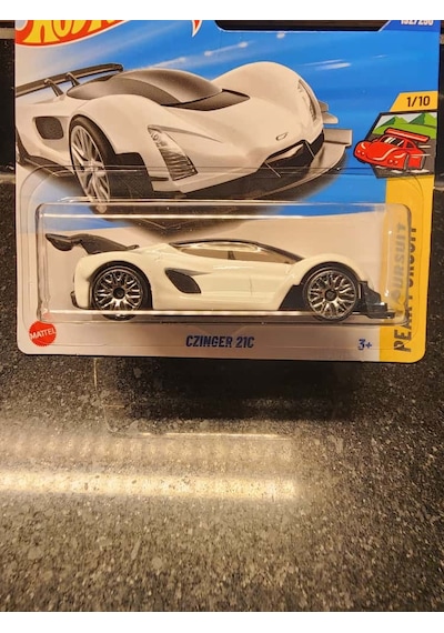 Hot Wheels 1/64 Czinger 21c