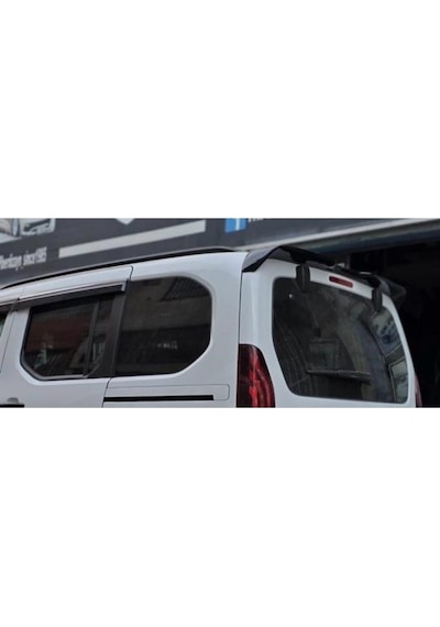 Citroen Berlingo 2009- İle Uyumlu Abs Yarasa Piano Blak Spoiler Siyah