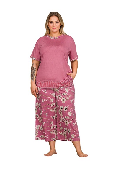 Lady Pembe Renk Ve Çiçek Desenli 10742 Pamuklu Büyük Beden Kapri Anne Pijama Takımı Beyaz - Pembe