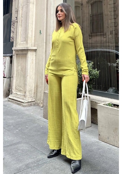 WeShaya Kadın Yağ Yeşili Düğmeli Yuvarlak Yaka Bluz & Beli Lastikli Geniş Paça Pantolon - Salaş Maya Takım Yağ Yeşili WeShaya Kadın Yağ Yeşili Düğmeli Yuvarlak Yaka Bluz & Beli Lastikli Geniş Paça Pantolon - Salaş Maya Takım Yağ Yeşili