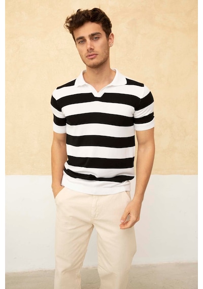 Tarz Cool Renk Bloklu Polo Yaka Triko T-shirt Siyah - Beyaz