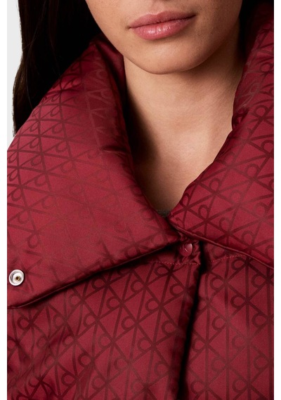 Calvin Klein Kapitoneli Cropped Fit Şişme Mont Lv047h521gvg5 Kadın Mont Lv047h521g Vg5 Bordo Calvin Klein Kapitoneli Cropped Fit Şişme Mont Lv047h521gvg5 Kadın Mont Lv047h521g Vg5 Bordo
