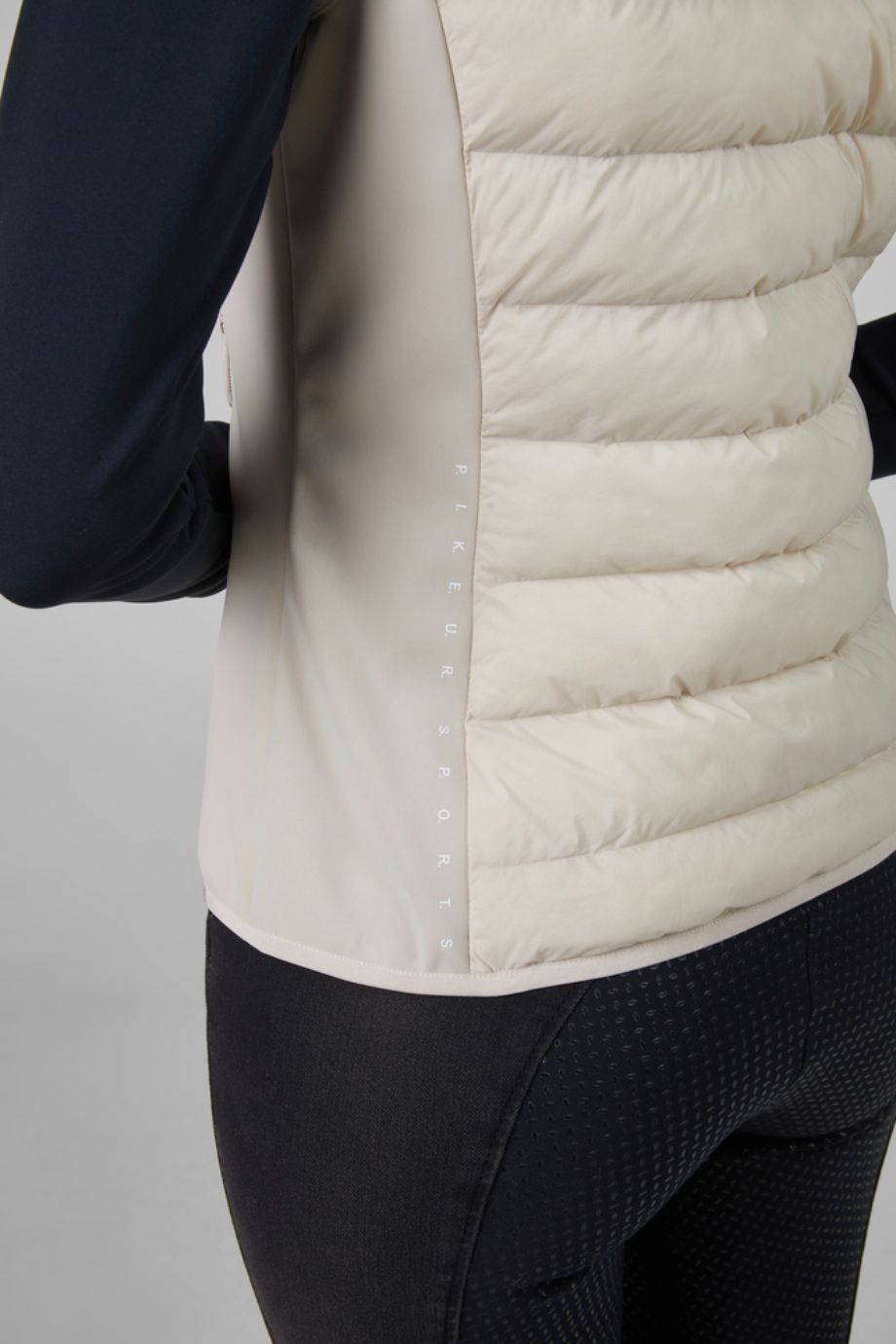 Pikeur Sports Lüks Hybrid 8003 Dolgulu Kadın Yelek Açık Gri