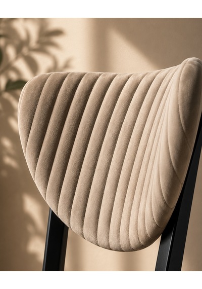 Teknor 4 Adet Elma Sandalye Modern Kadife Kapitone Sırtlı Mutfak Yemek Odası Balkon Kafe Sandalyesi 85 Cm Cappuccino